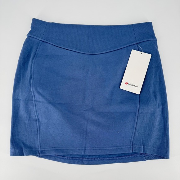 lululemon athletica Dresses & Skirts - Lululemon Scuba HR Mini Skirt Blue Women's Size L High Rise NWT